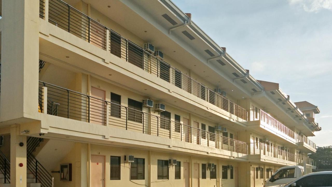 Reddoorz Plus Near Talisay Town Center Dış mekan fotoğraf