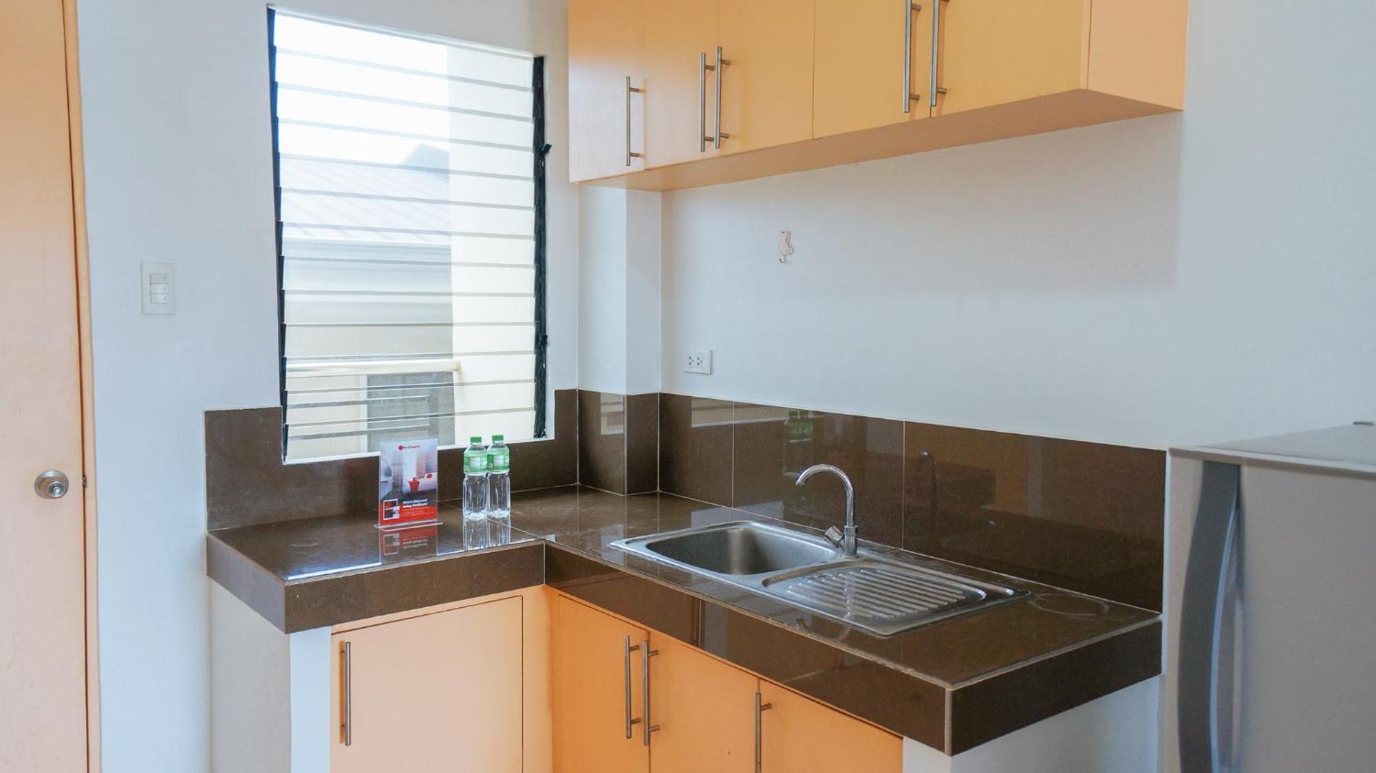 Reddoorz Plus Near Talisay Town Center Dış mekan fotoğraf